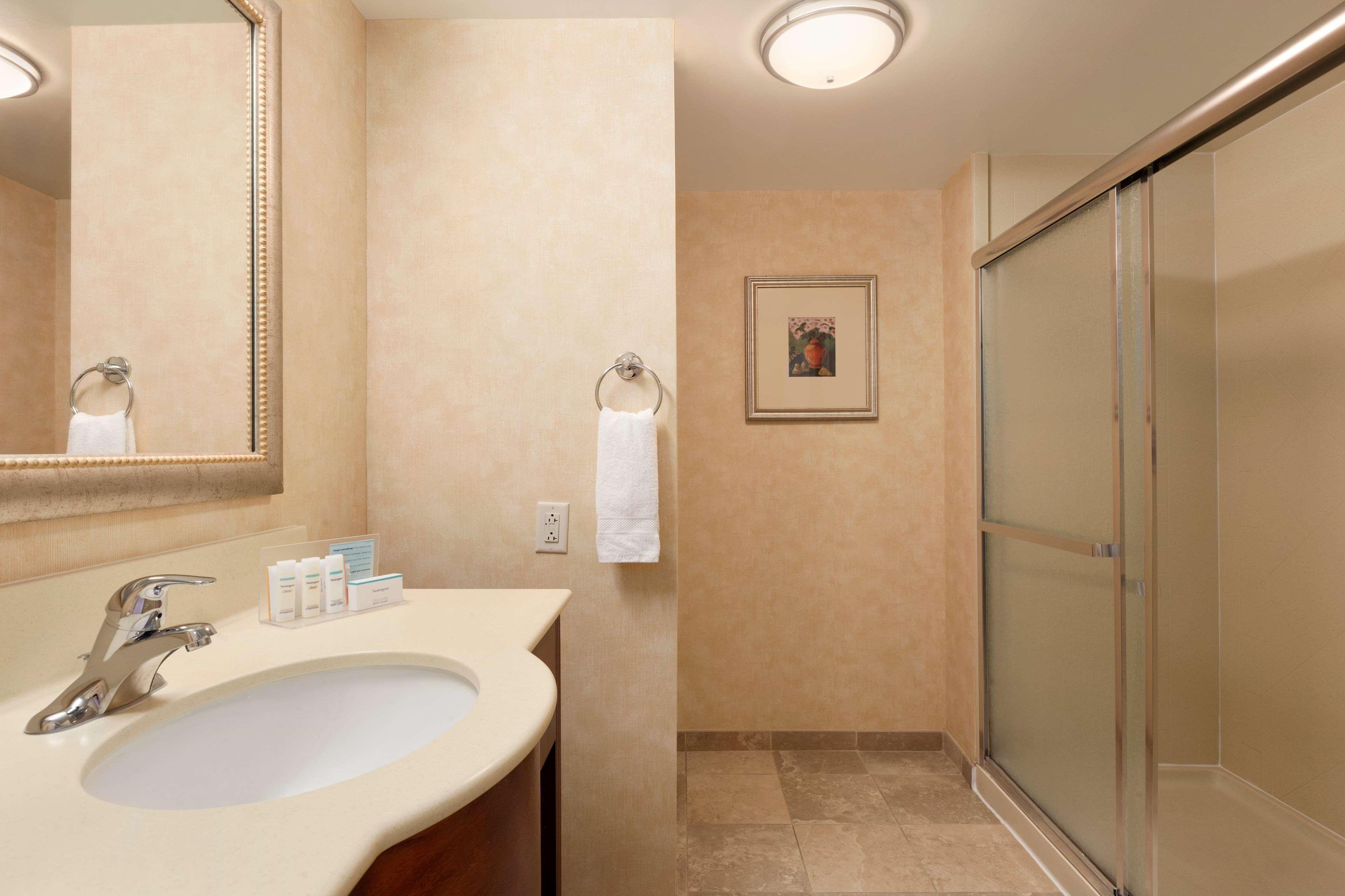 Hampton Inn Geneva Buitenkant foto