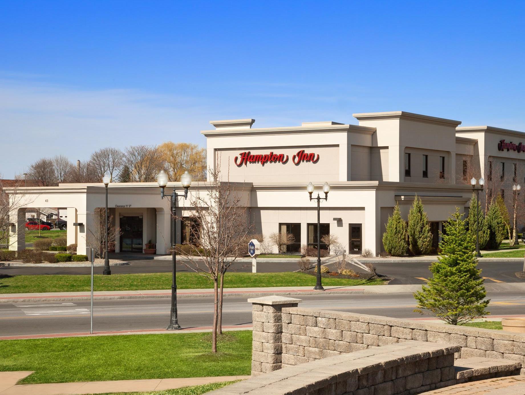 Hampton Inn Geneva Buitenkant foto